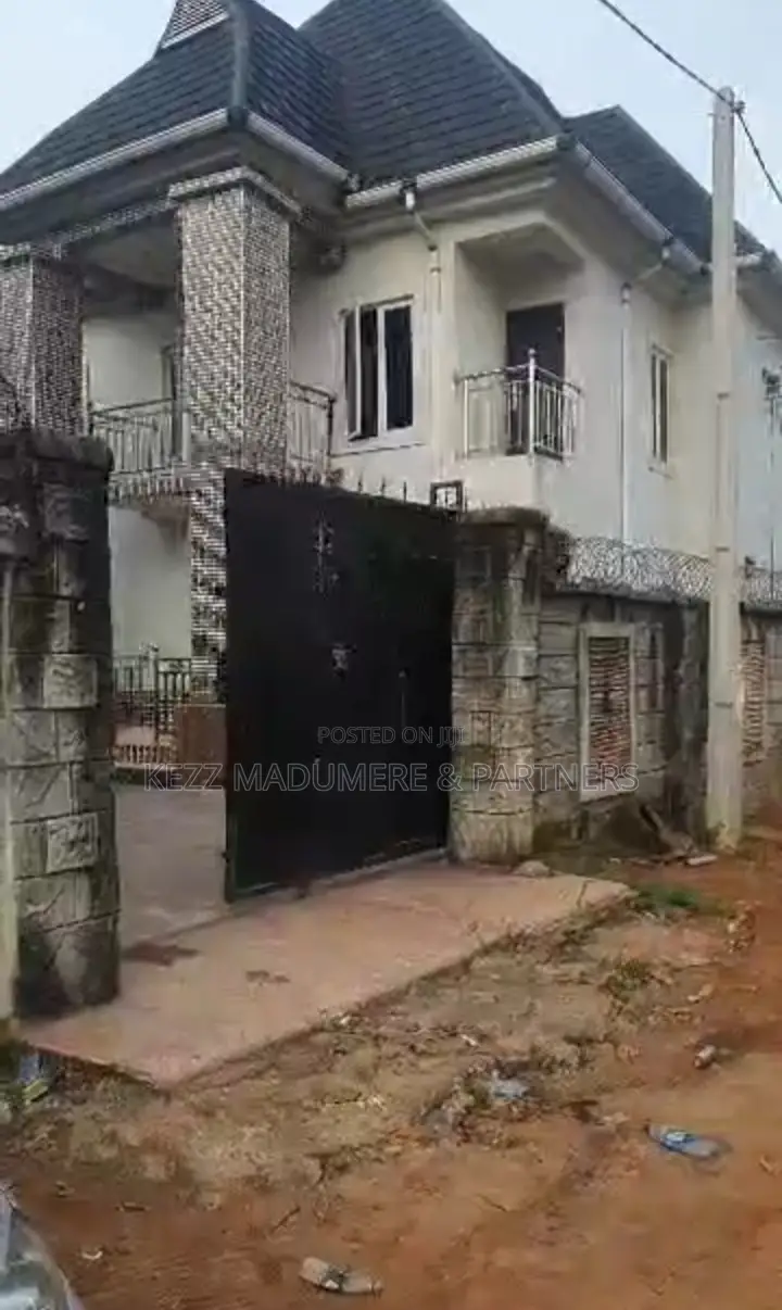 5bdrm Duplex in New Owerri , Imo for sale in Owerri