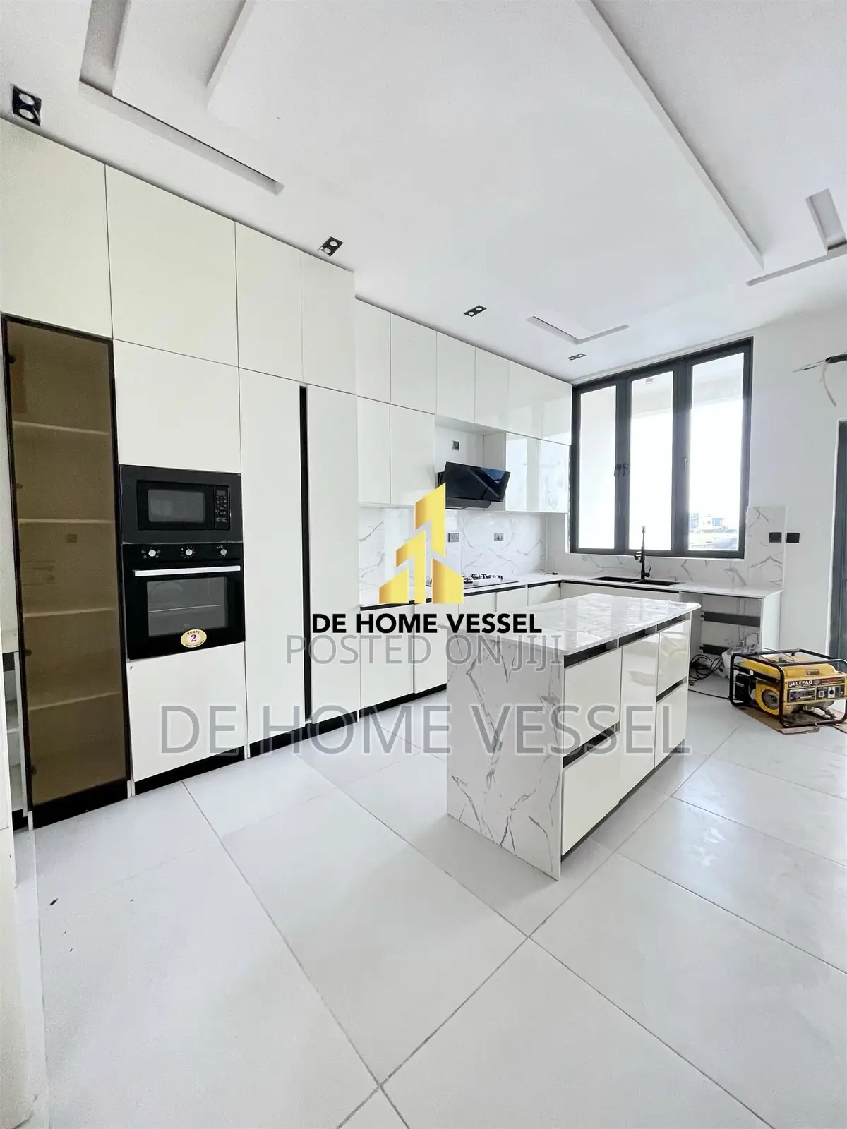 5bdrm Duplex in Ikate for sale in Ikate