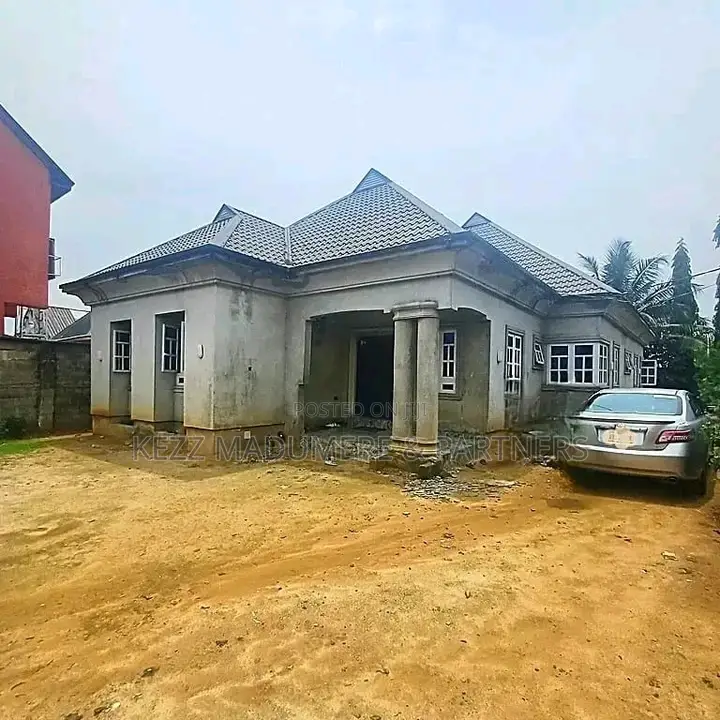 4bdrm Bungalow in Rumuekini , Port for sale in Port-Harcourt