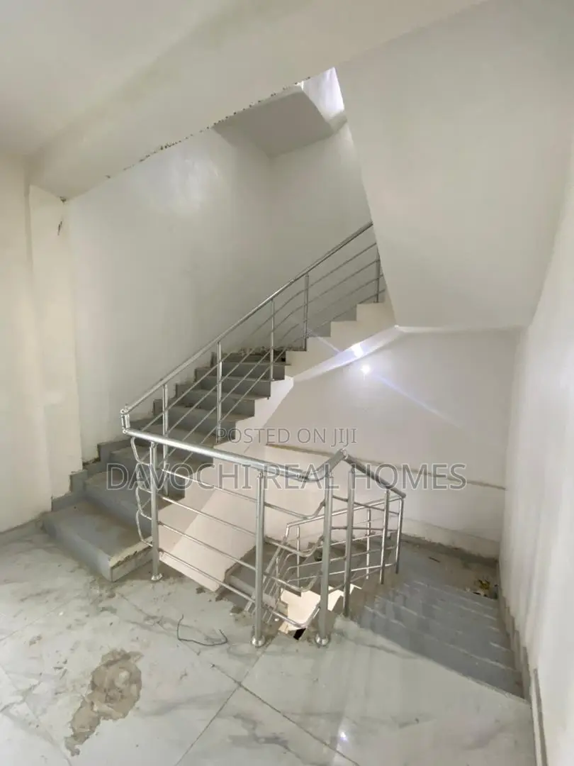 2bdrm Apartment in Ikate-Lekki for sale in Lekki