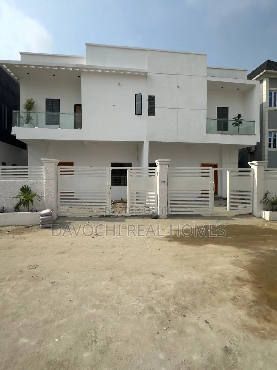 4bdrm Duplex in Ologolo Estate, Lekki for sale in Lekki