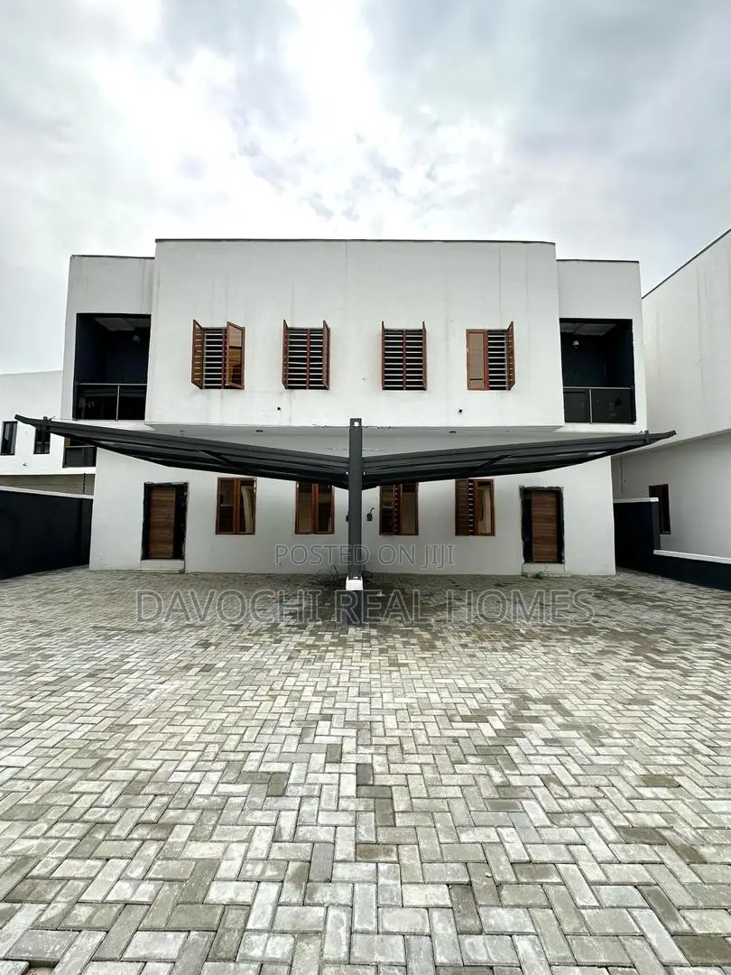 4bdrm House in Orchid Road Estate, Lekki for sale in Lekki
