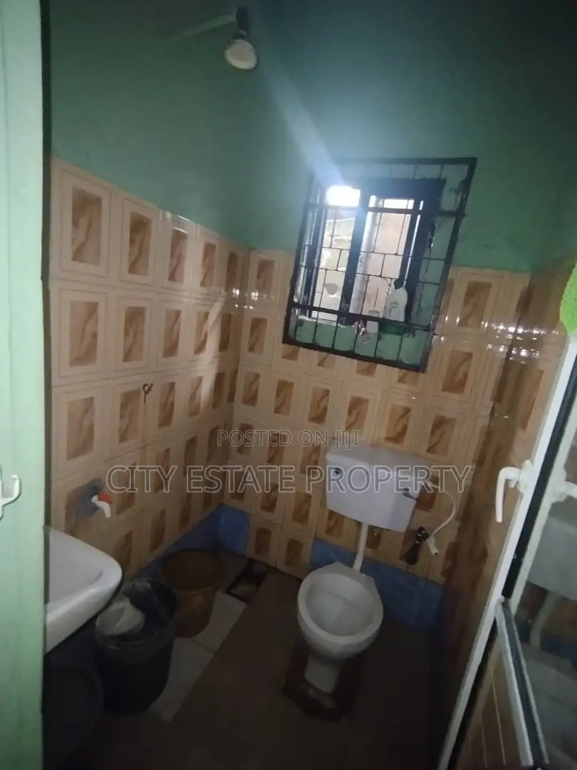 Furnished 2bdrm Block of Flats in City Estate, Port-Harcourt for sale in Port-Harcourt