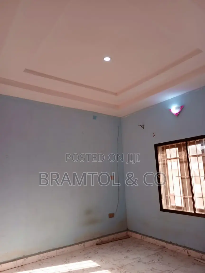 1bdrm Block of Flats in Lugbe District for rent in Lugbe District