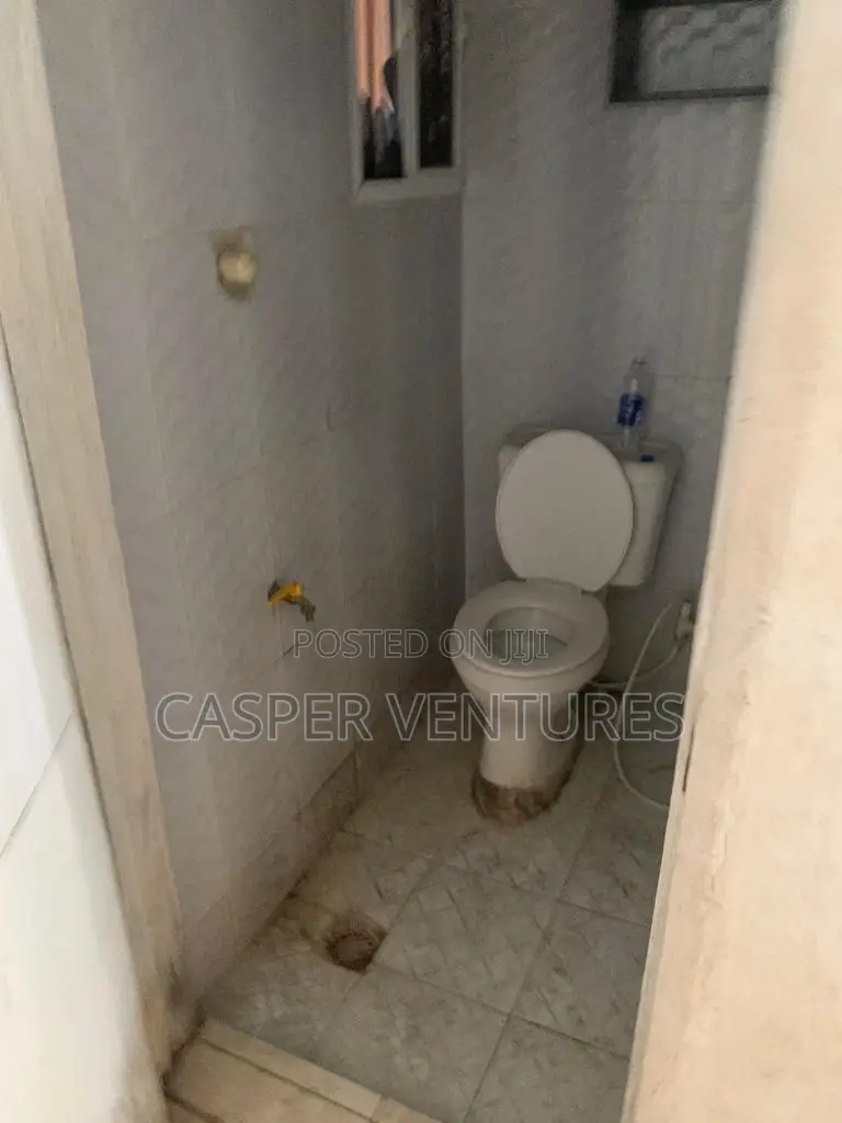 2bdrm Apartment in Femi, Lekki Phase 2 for rent in Lekki Phase 2