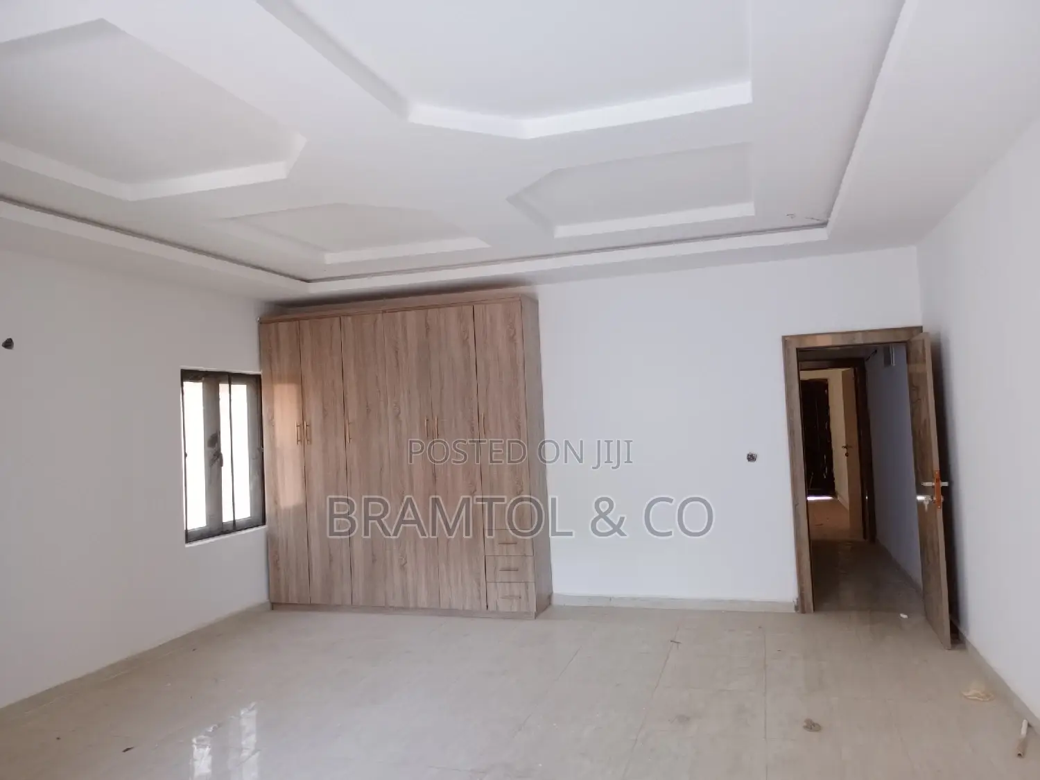 4bdrm Townhouse/Terrace in Guzape District for Sale in Guzape District
