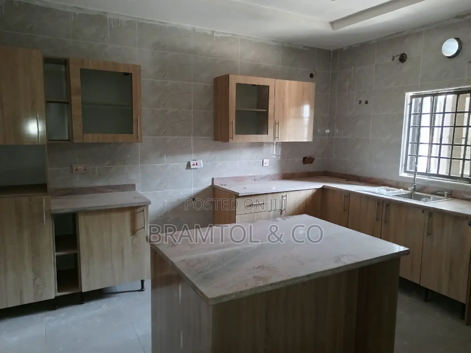 4bdrm Townhouse / Terrace in Guzape District for rent in Guzape District