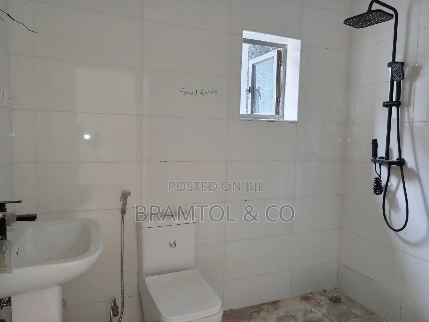 4bdrm Townhouse/Terrace in Jahi for Sale in Jahi