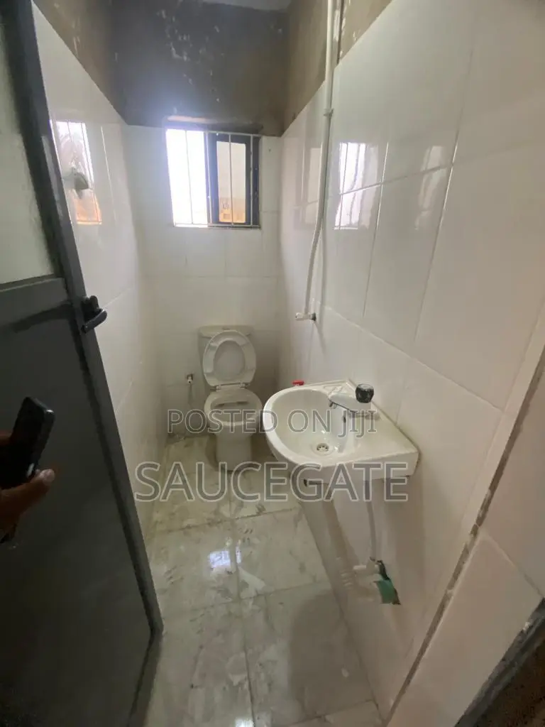 1bdrm Apartment in Akoka for rent in Akoka