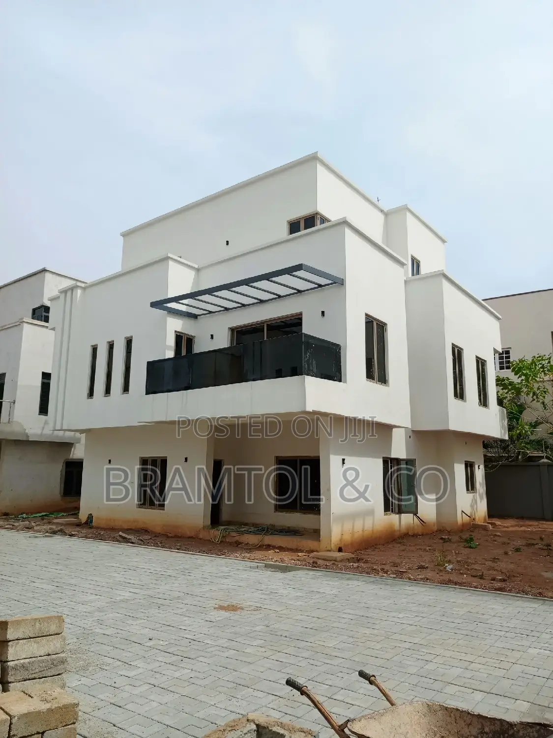 5bdrm Duplex in Katampe Extension for sale in Katampe Extension