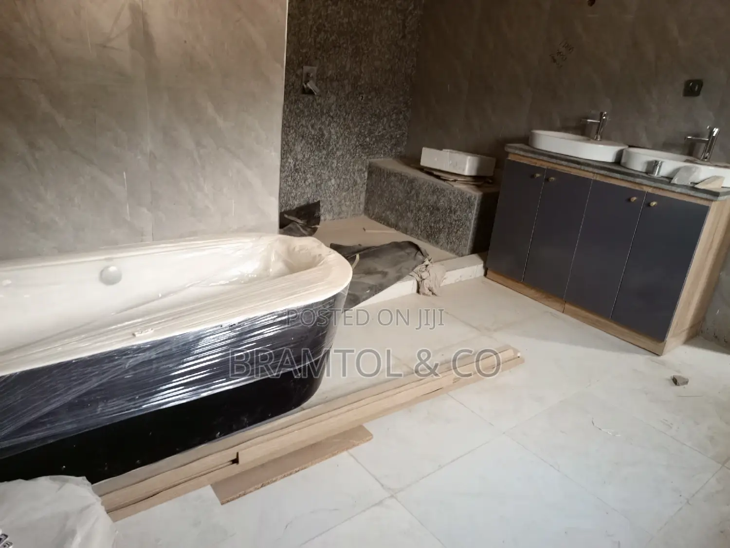 5bdrm Duplex in Katampe Extension for sale in Katampe Extension