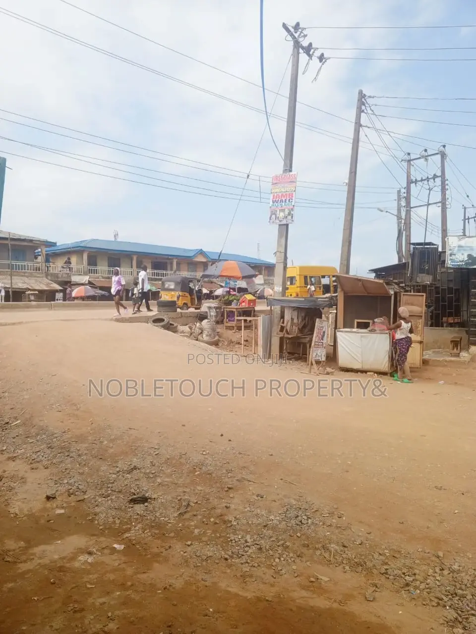 1bdrm Block of Flats in Abaranje Ikotun for sale in Abaranje