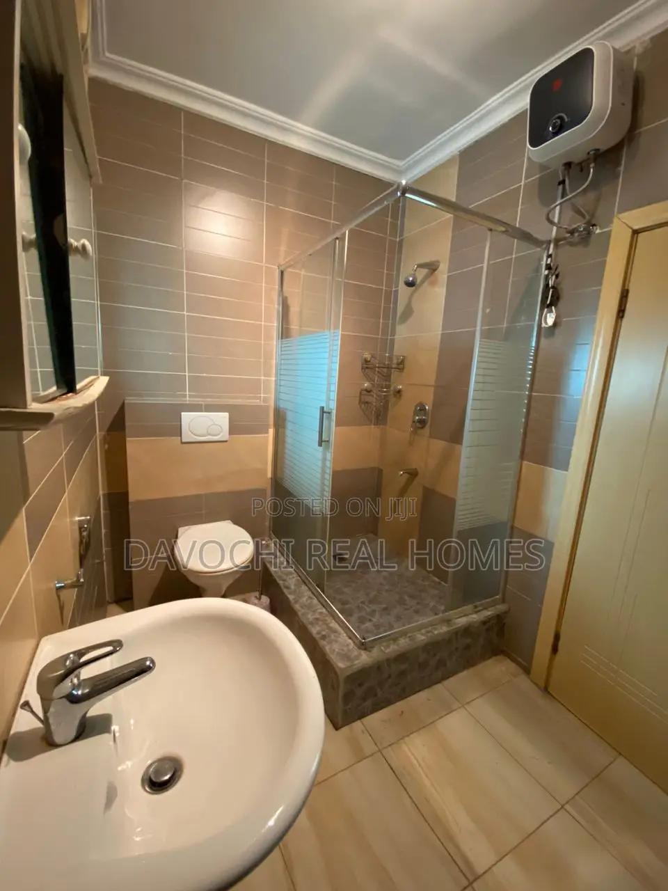 2bdrm Apartment in Lekki Phase One for rent in Lekki