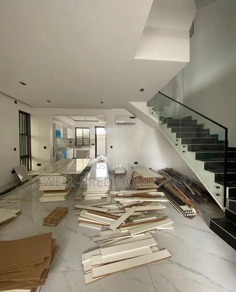 4bdrm Duplex in Lekki Phase 1 for rent in Lekki Phase 1