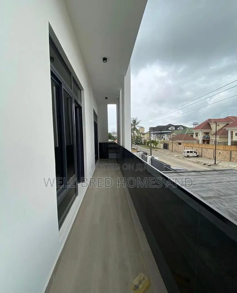 4bdrm Duplex in Lekki Phase 1 for rent in Lekki Phase 1