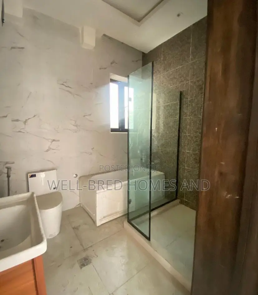 3bdrm Apartment in Ikoyi Shoreline for rent in Ikoyi