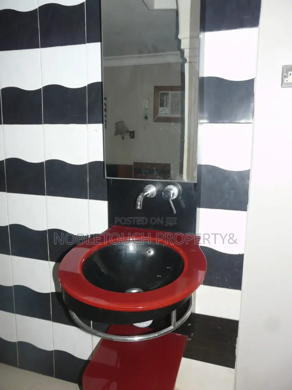 24rooms Standard Hotel With Event Hall Club in Egbeda