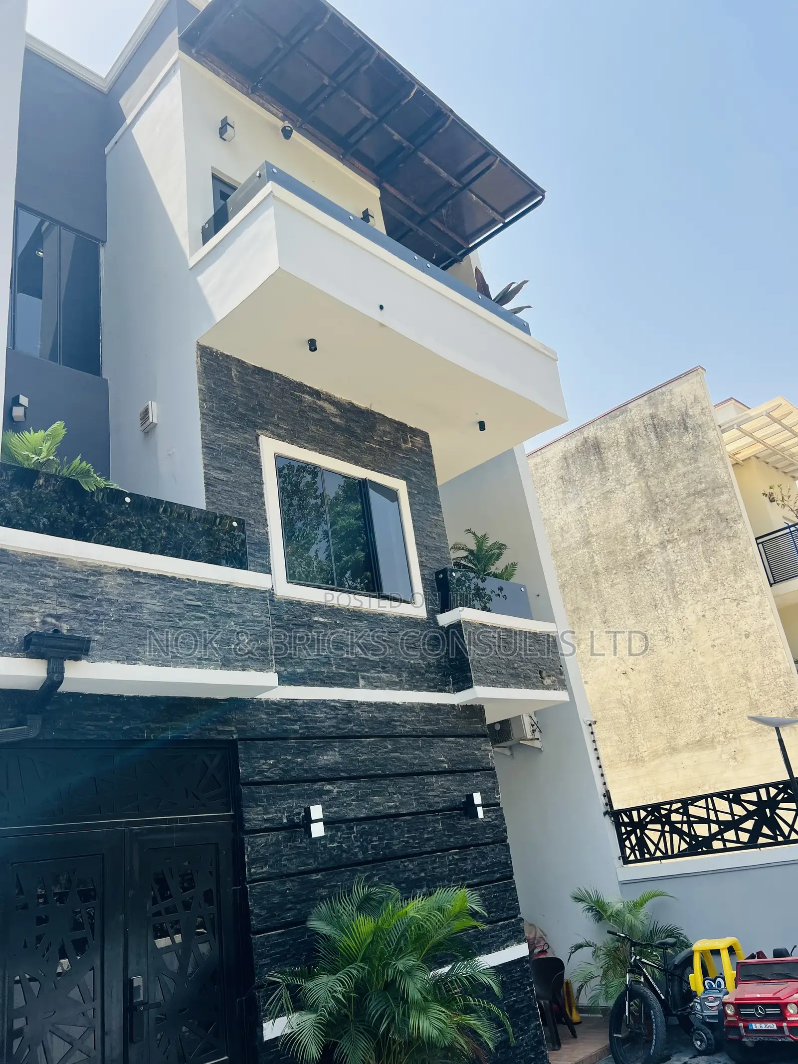 Furnished 5bdrm Duplex in City Scape Estate, Guzape District for sale in Guzape District