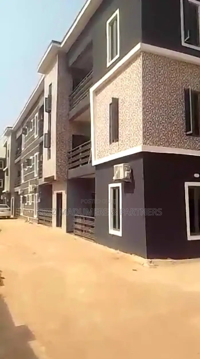 12bdrm Block of Flats in Green Kporoko Layout for sale in Enugu