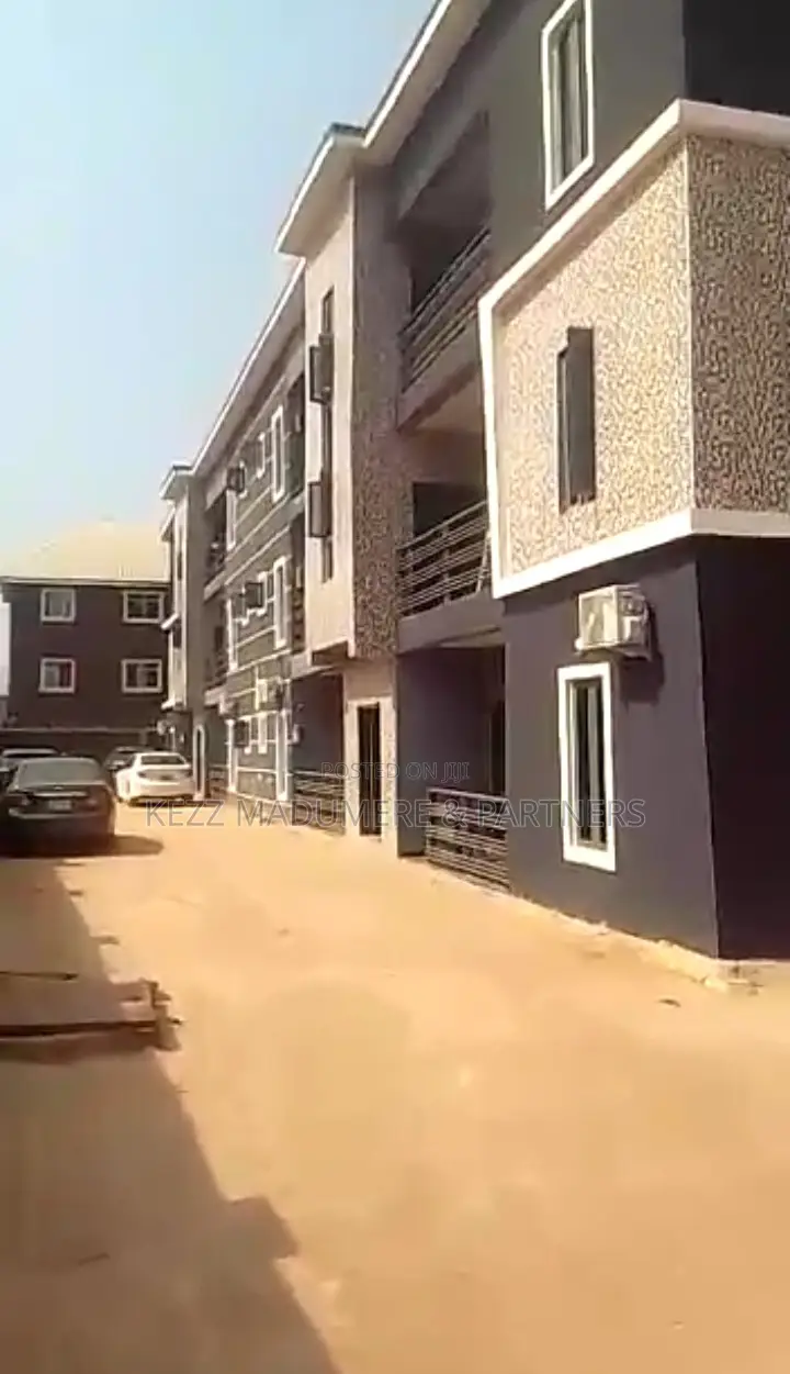 12bdrm Block of Flats in Green Kporoko Layout for sale in Enugu