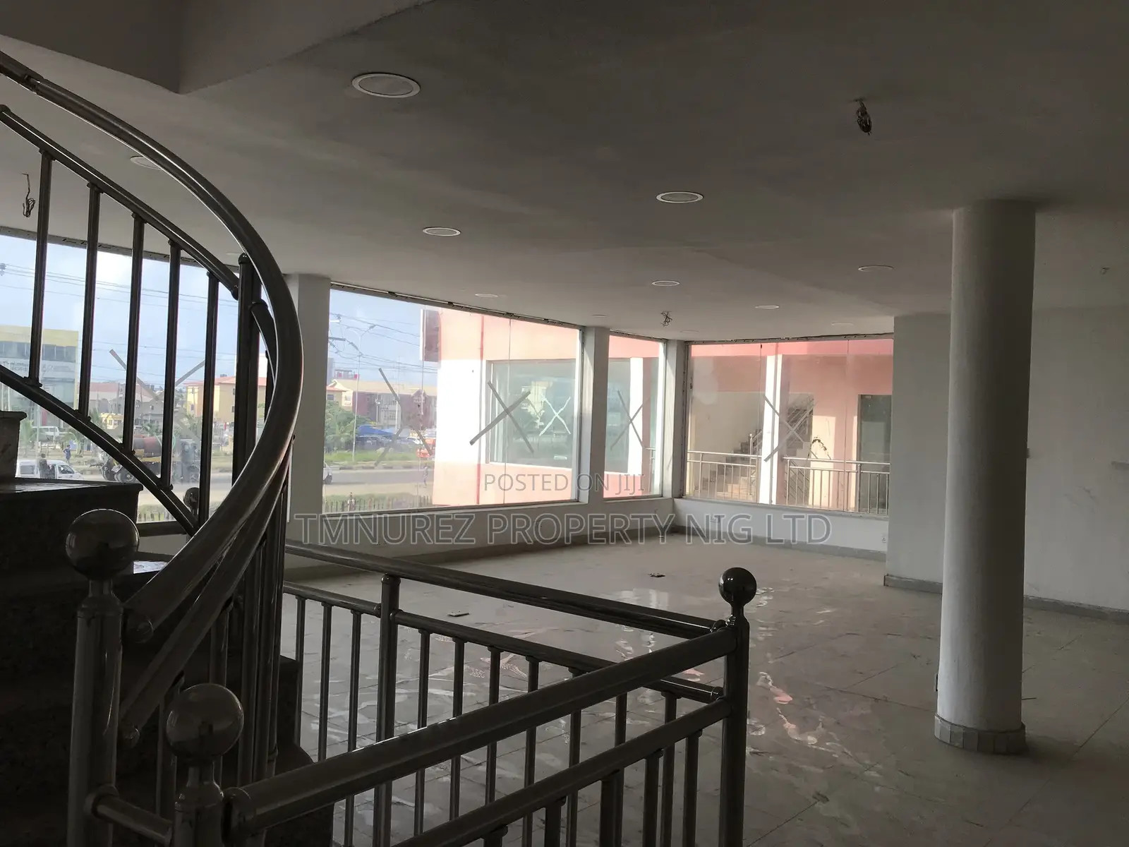 BANK SPACE 400SQM, Per SQM 4 in Lekki Expressway