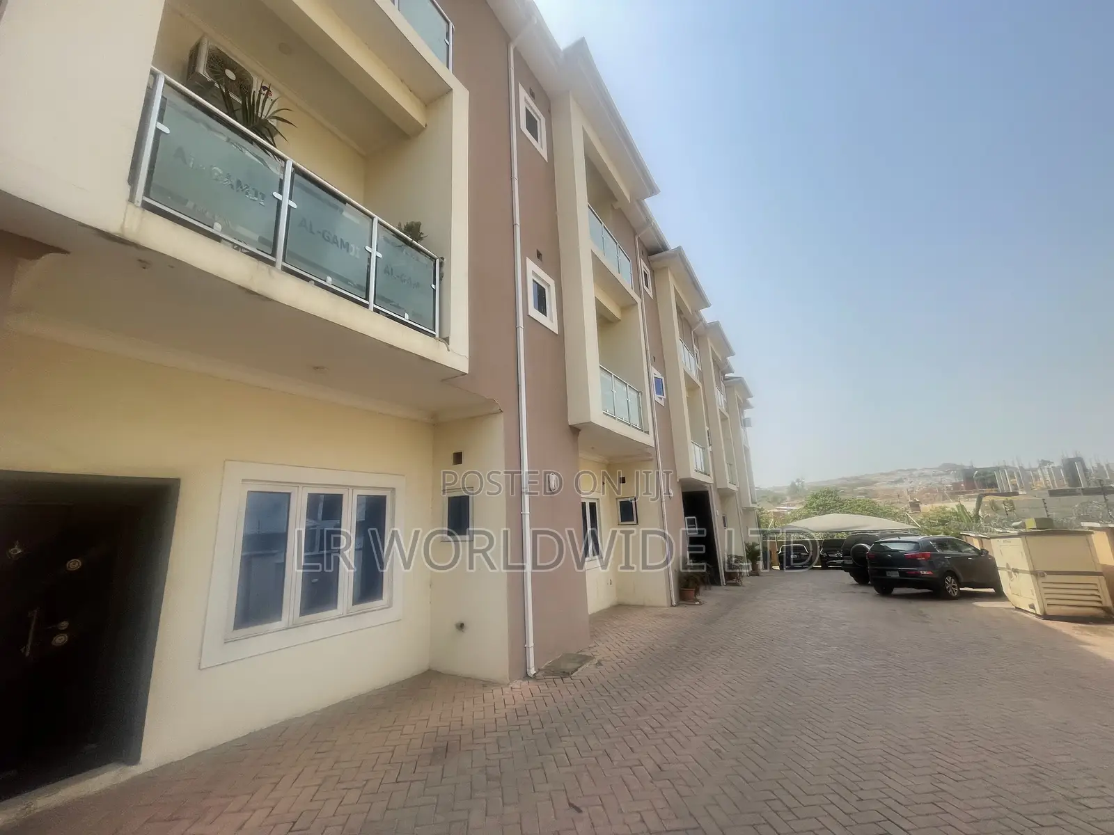 5bdrm Townhouse/Terrace in Guzape District for Sale in Guzape District