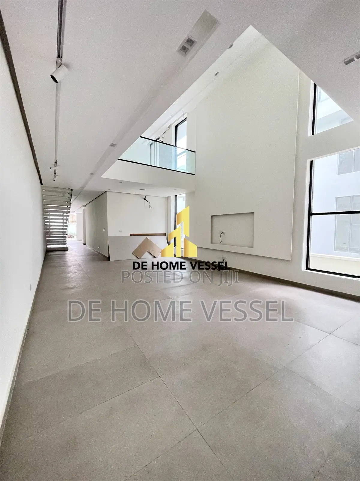 5bdrm Duplex in Ikate for sale in Ikate