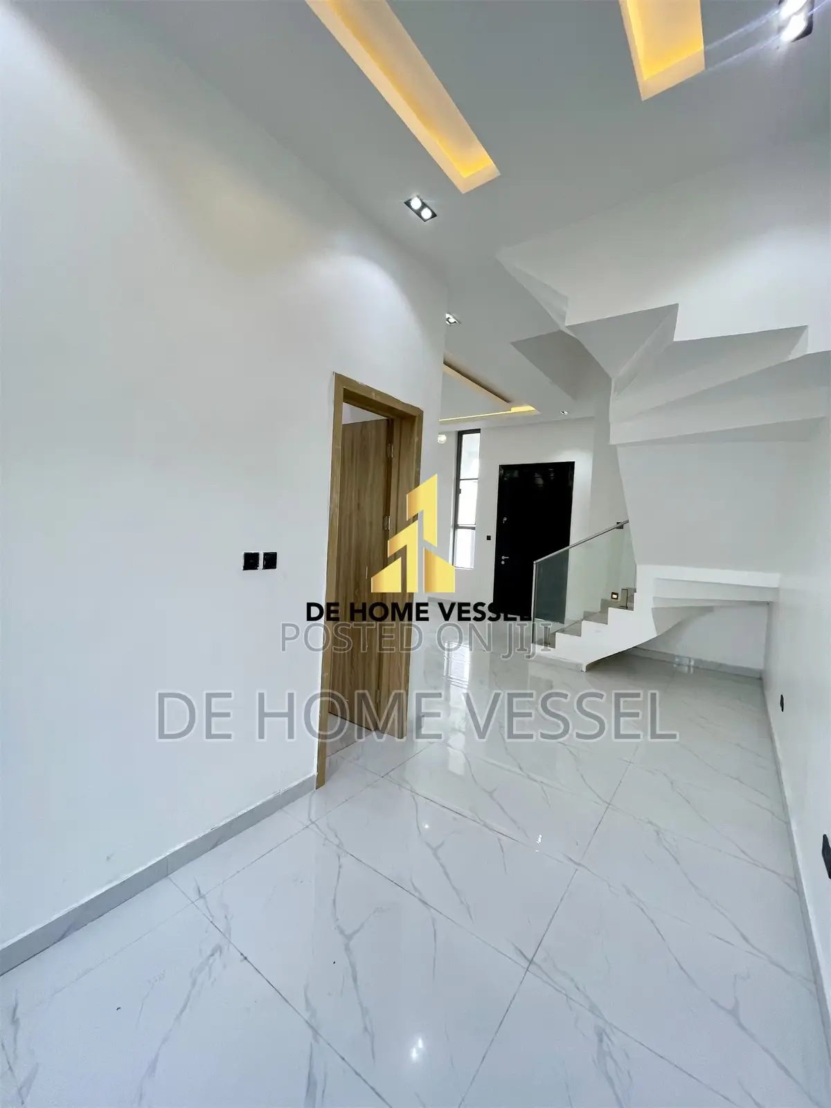 4bdrm Duplex in Osapa london for sale in Osapa london