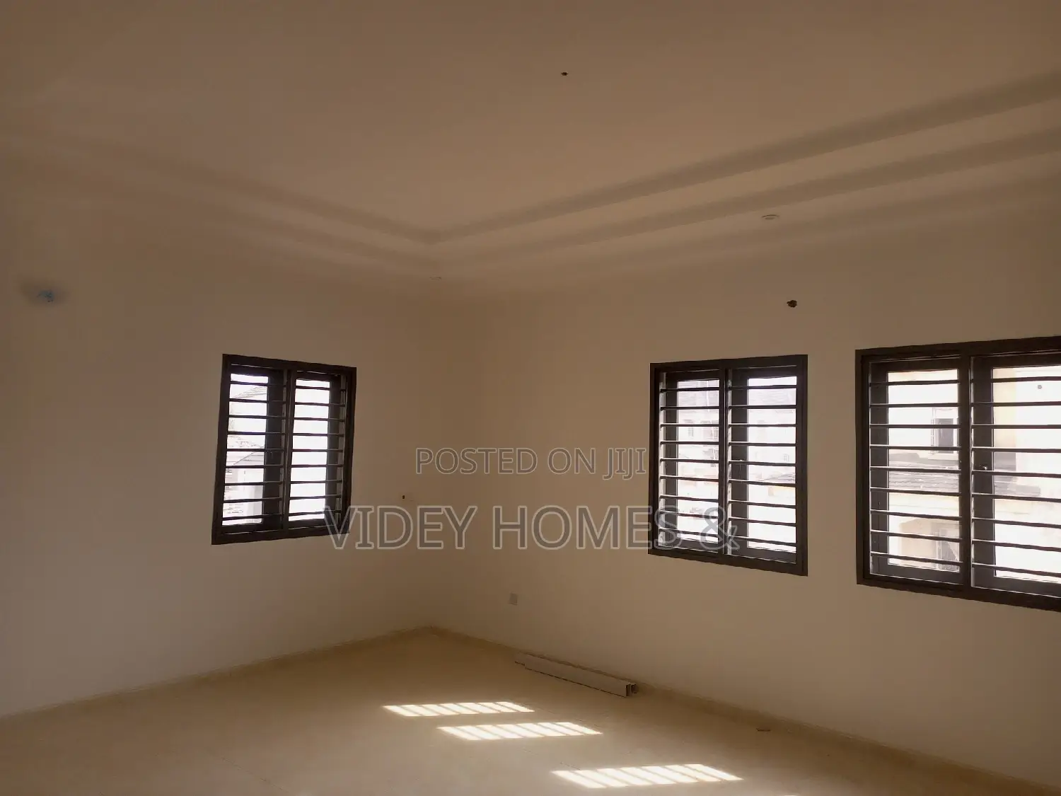 5bdrm Duplex in Fablis Estate, Dakwo District for rent in Dakwo District