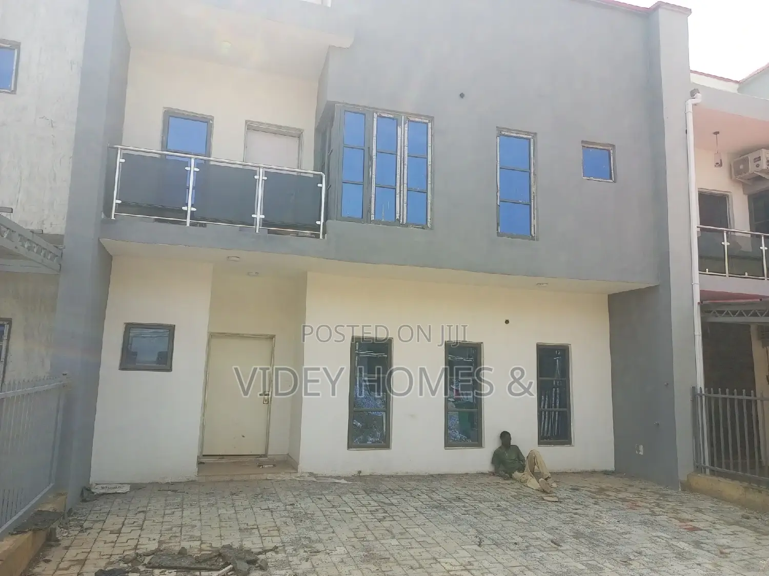 3bdrm Townhouse / Terrace in Kabusa Garden Estate, Dakwo District in Dakwo District