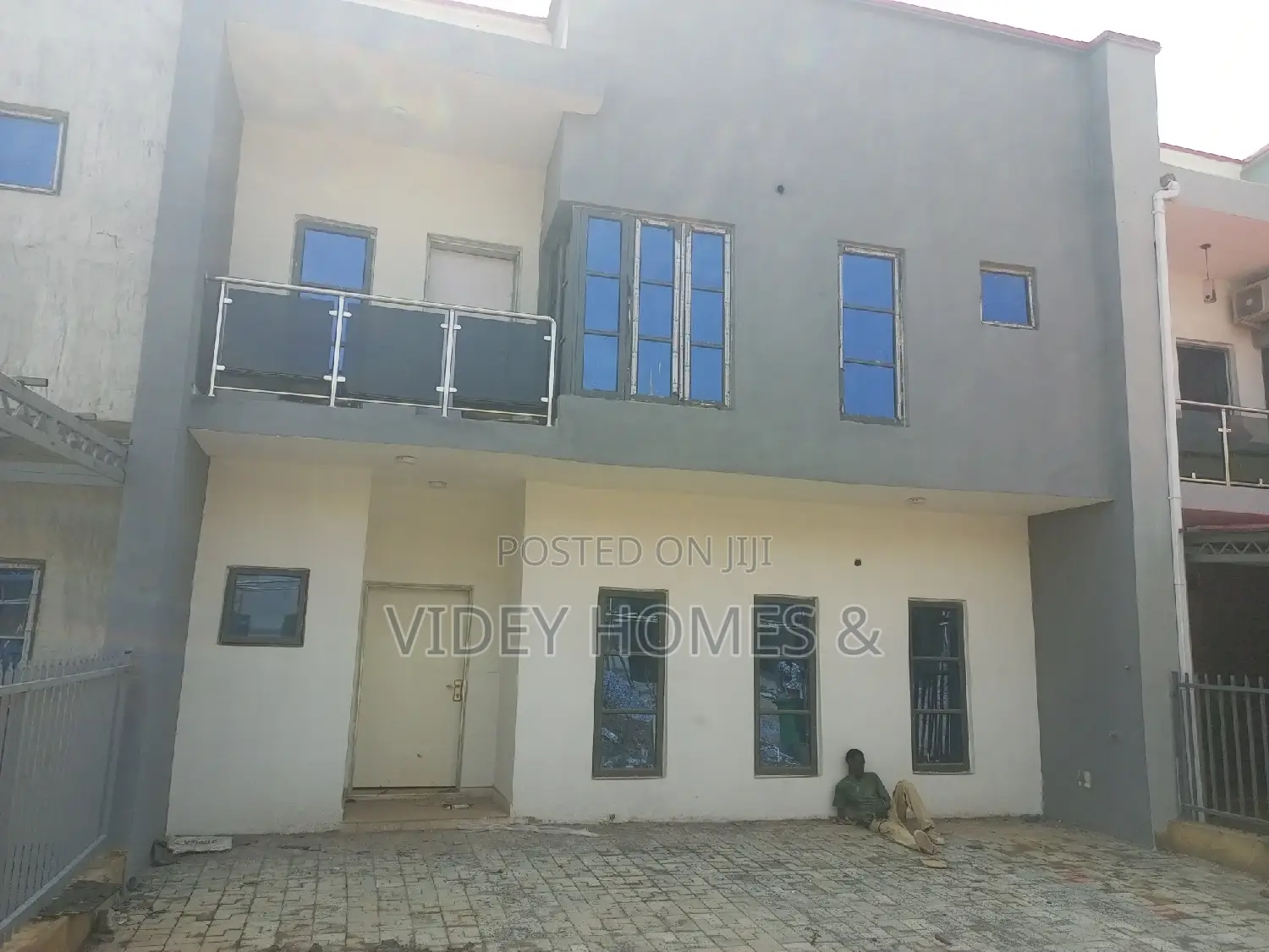 3bdrm Townhouse / Terrace in Kabusa Garden Estate, Dakwo District in Dakwo District