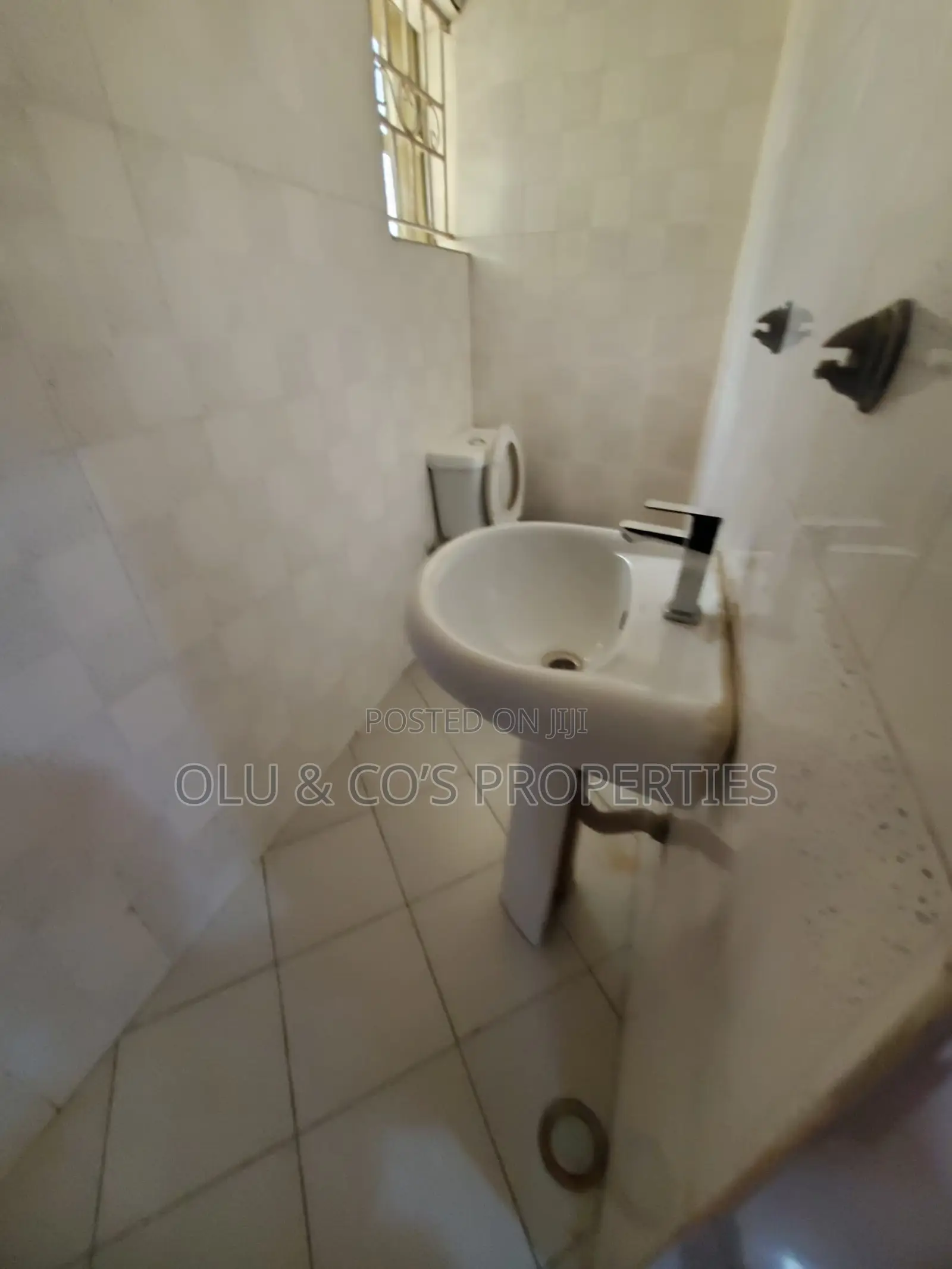3bdrm Bungalow in An Estate In for sale in Lokogoma