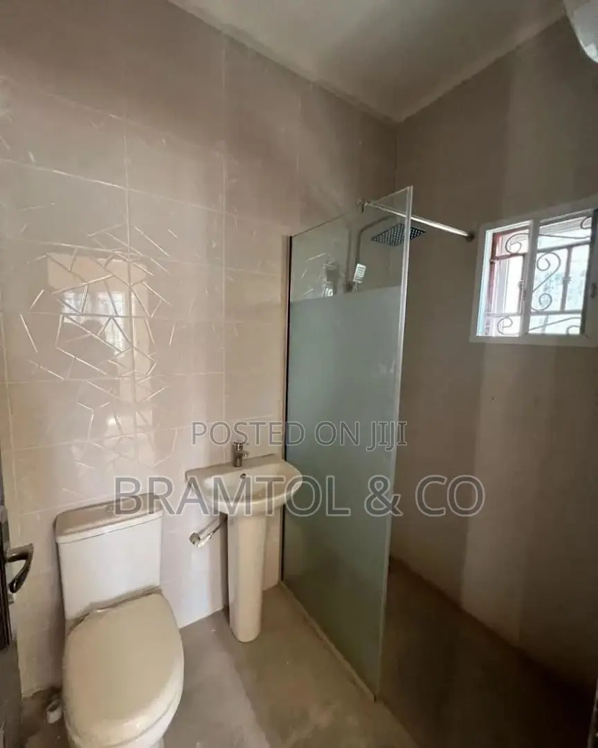 4bdrm Townhouse/Terrace in Galadimawa for Sale in Galadimawa