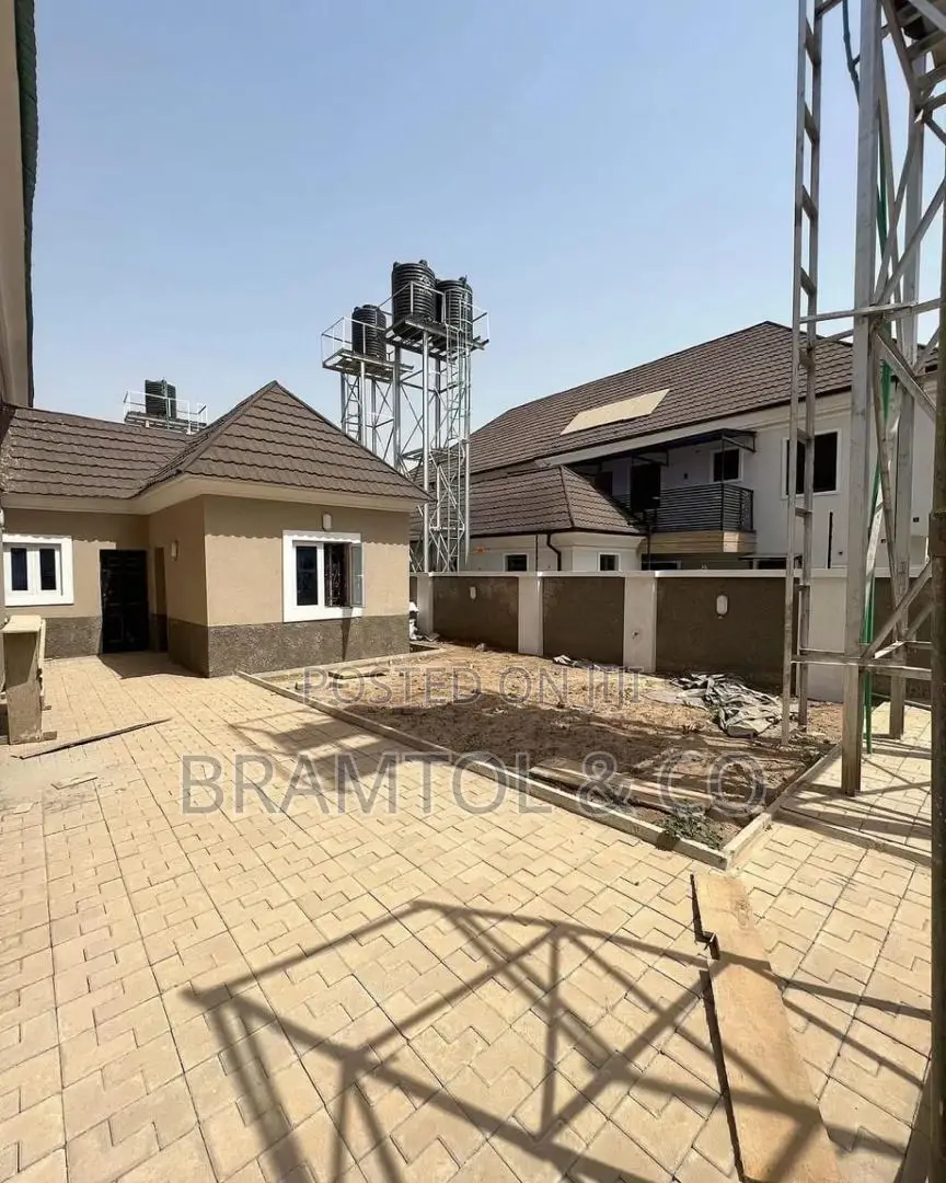 4bdrm Townhouse/Terrace in Galadimawa for Sale in Galadimawa