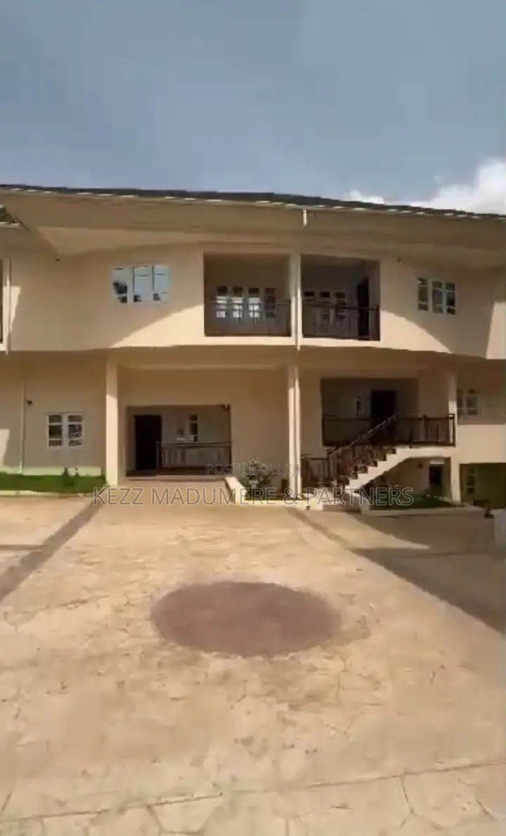 16bdrm Maisonette in Along Brown & Brown, Enugu for sale in Enugu