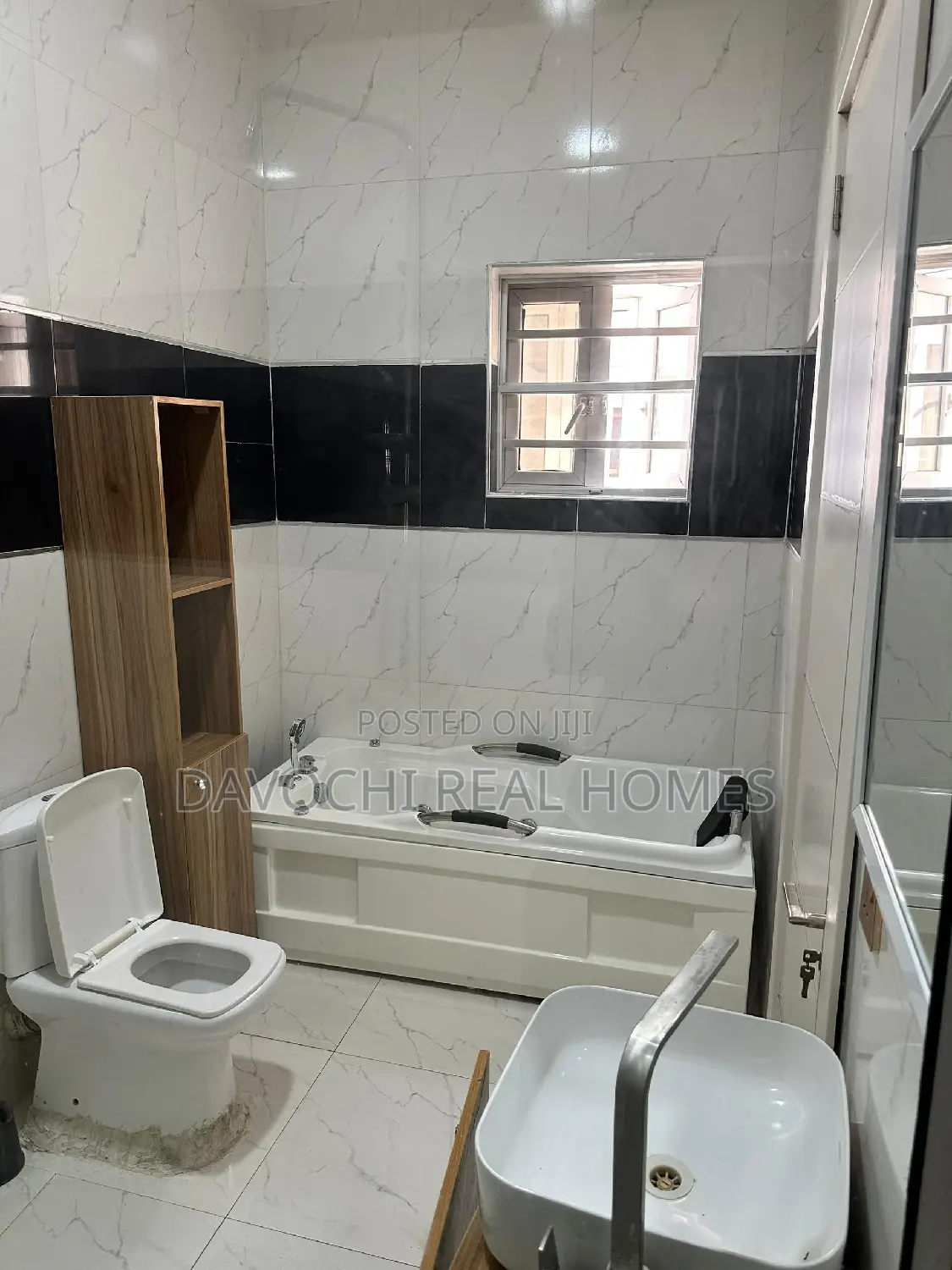 5bdrm Duplex in Chevron Drive, Lekki for rent in Lekki