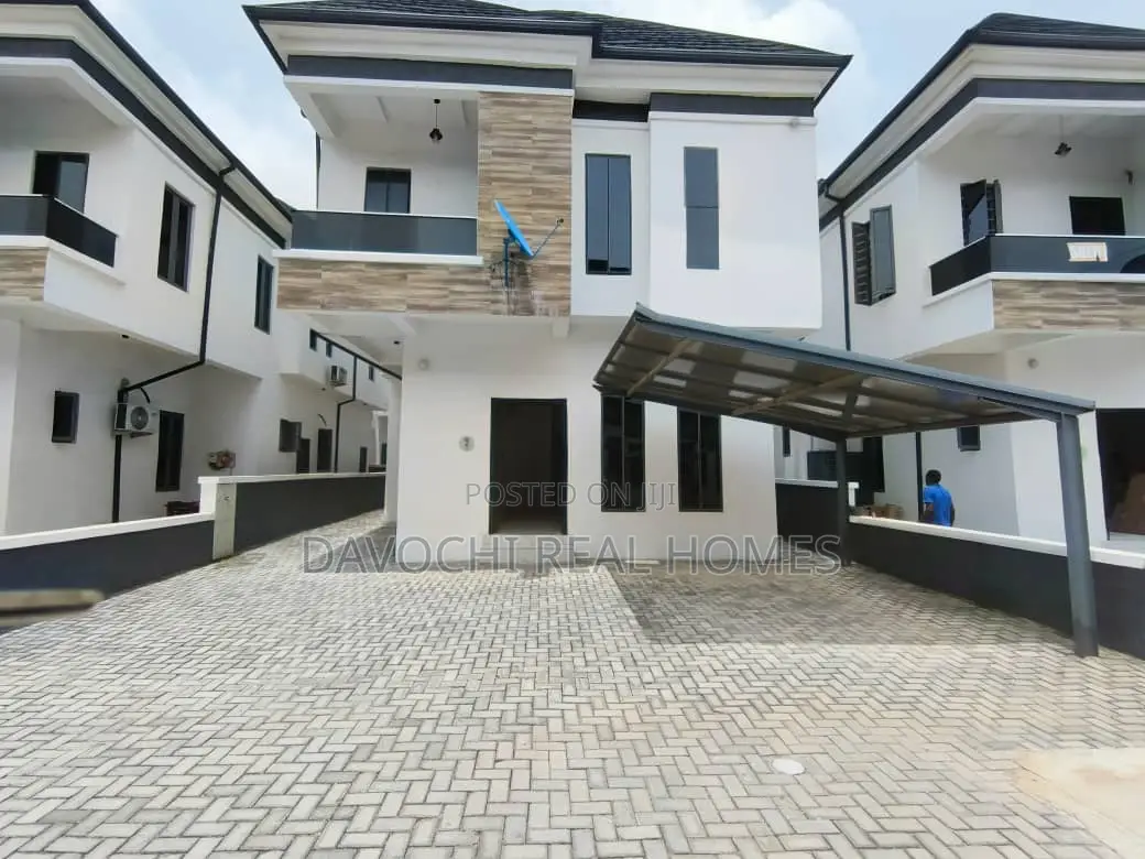 4bdrm Duplex in Ikota Lekki for sale in Lekki