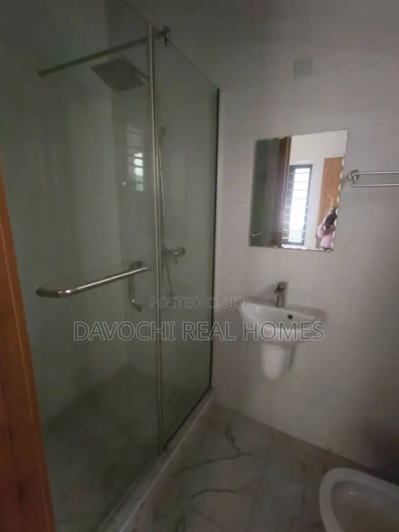 4bdrm Duplex in Ikota Lekki for sale in Lekki