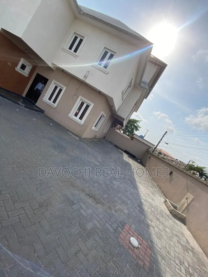5bdrm Duplex in Lekki Phase One for rent in Lekki