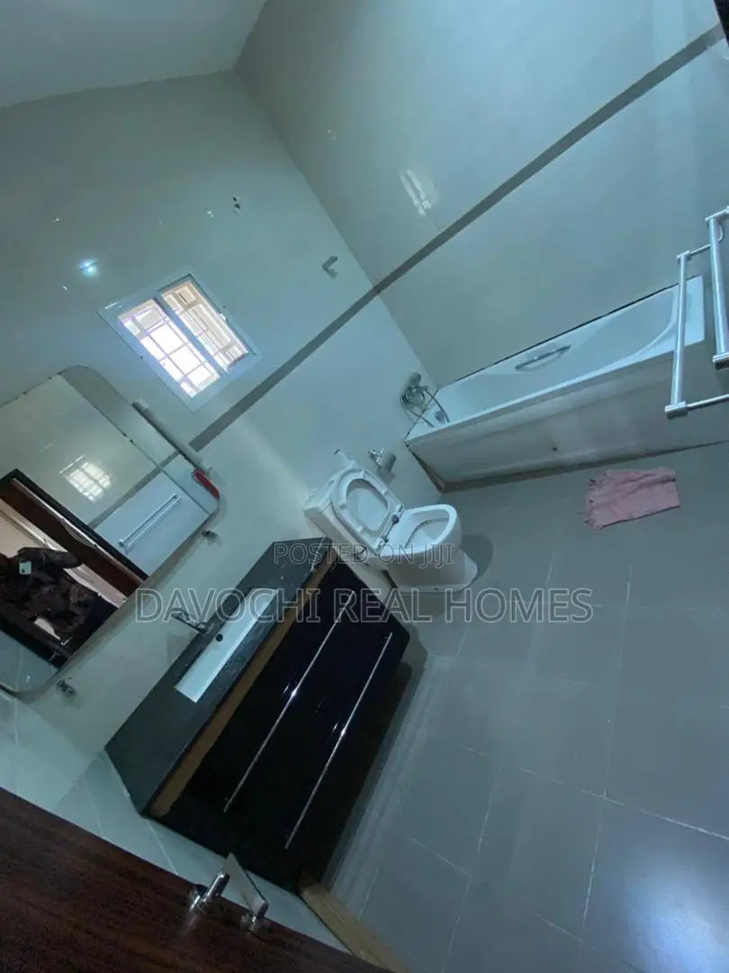5bdrm Duplex in Lekki Phase One for rent in Lekki