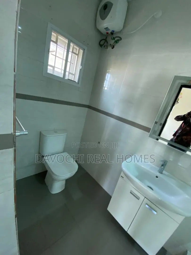 5bdrm Duplex in Lekki Phase One for rent in Lekki