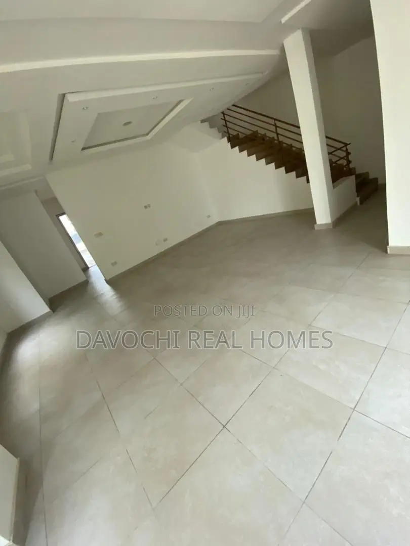 5bdrm Duplex in Lekki Phase One for rent in Lekki