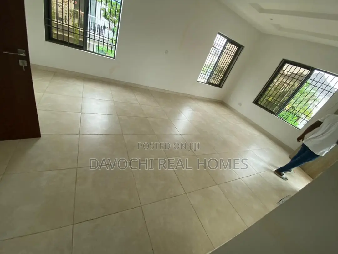 5bdrm Duplex in Lekki Phase One for rent in Lekki