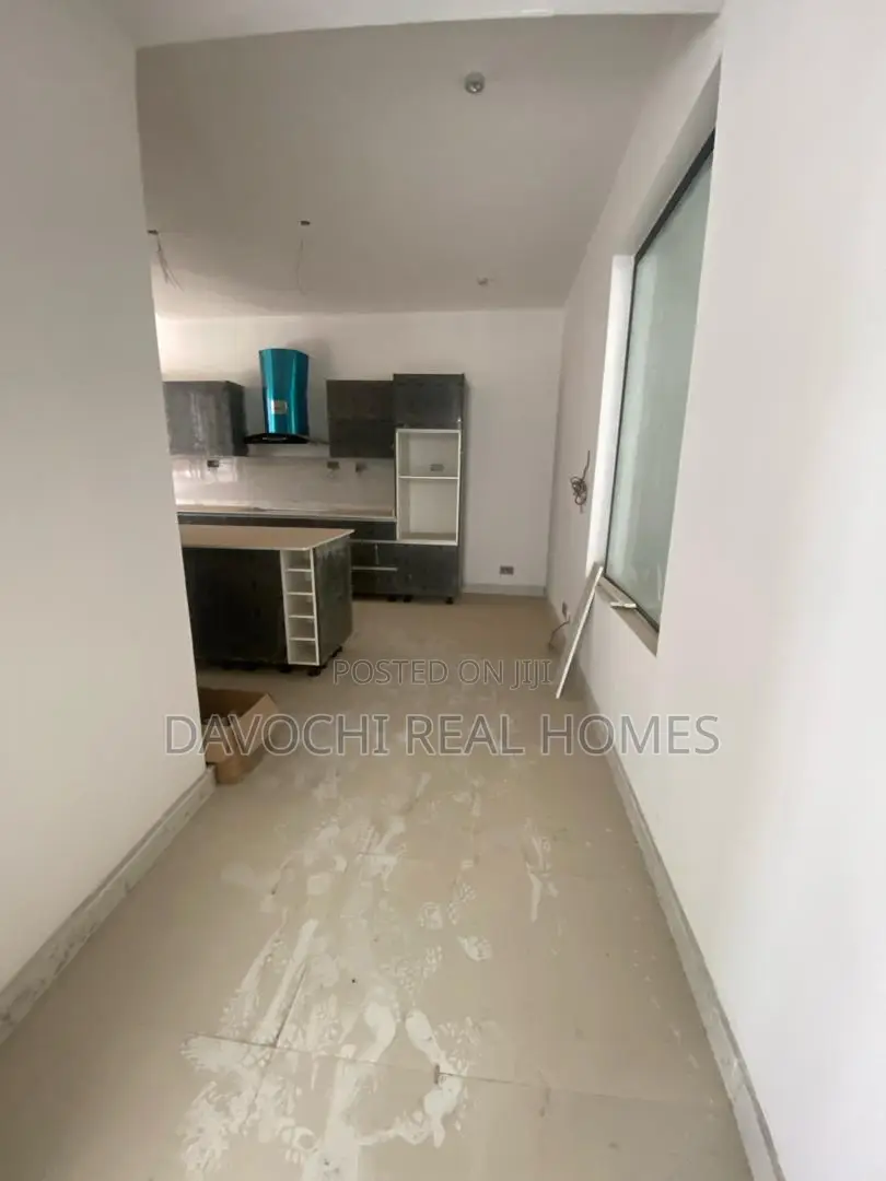4bdrm Maisonette in Lekki Phase One for rent in Lekki