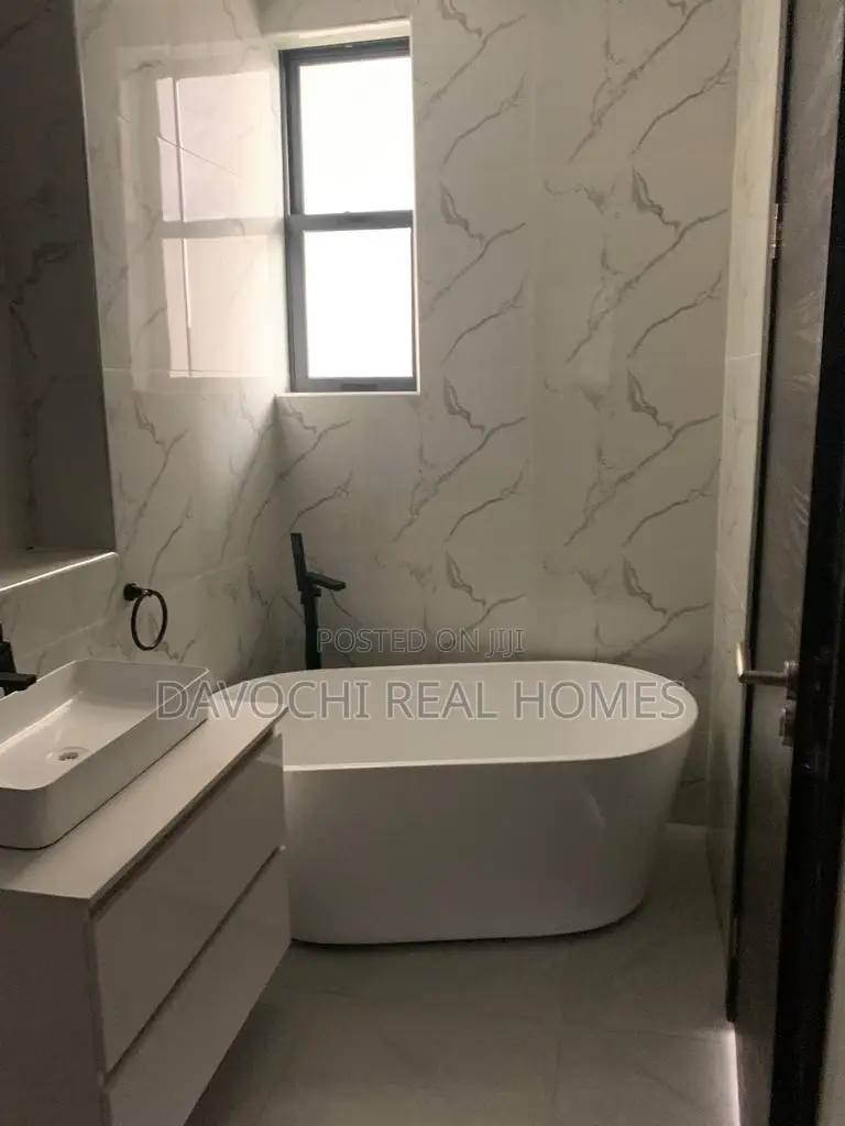 4bdrm Duplex in Lekki Phase One for rent in Lekki