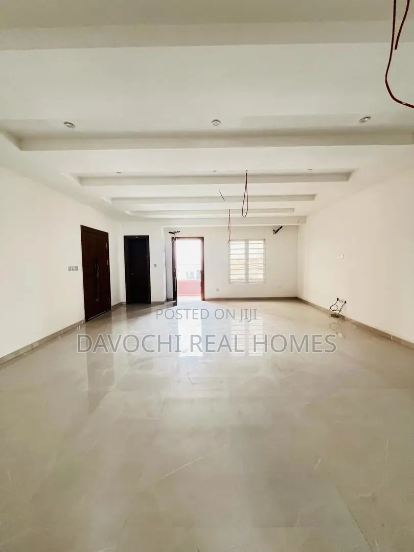 3bdrm Apartment in Ikate-Lekki for rent in Lekki
