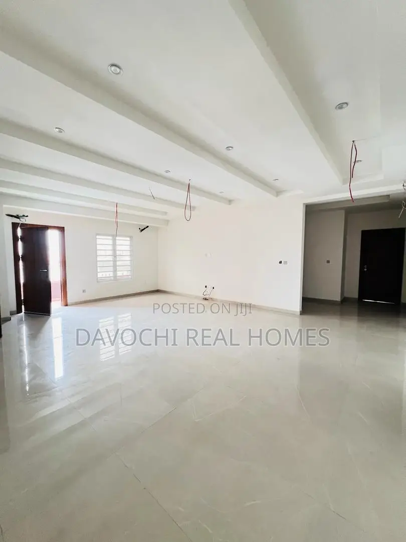 3bdrm Apartment in Ikate-Lekki for rent in Lekki