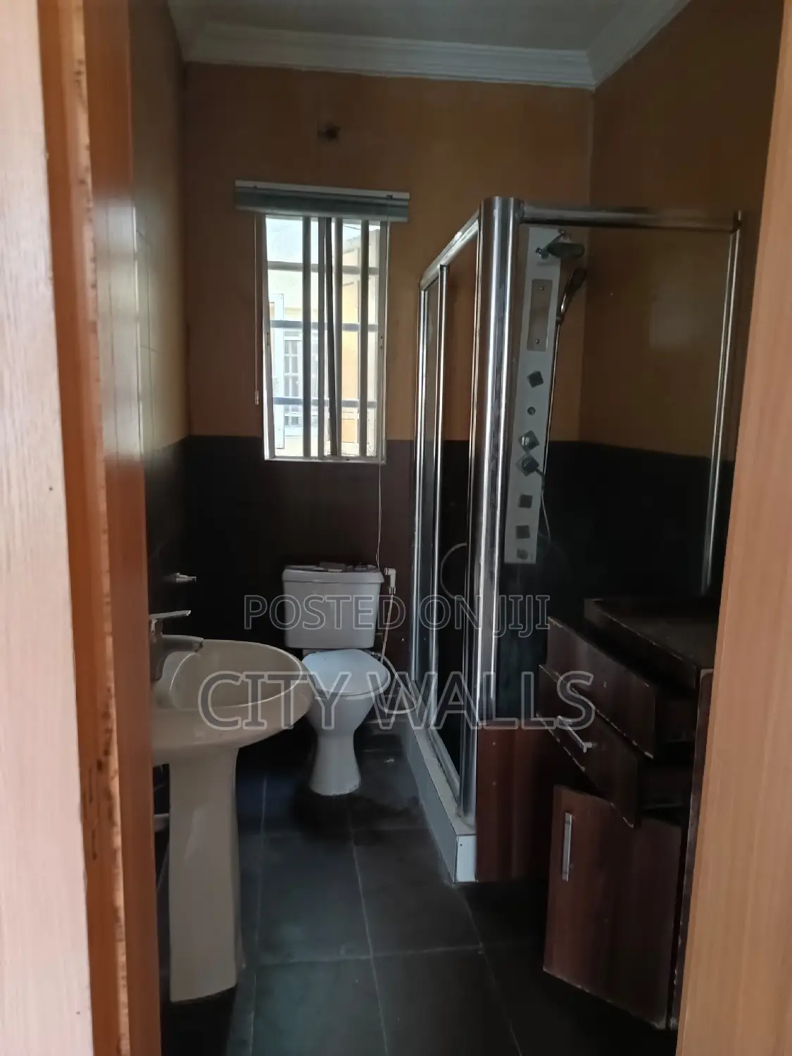 4bdrm Maisonette in Cooplag, Chevron for sale in Chevron