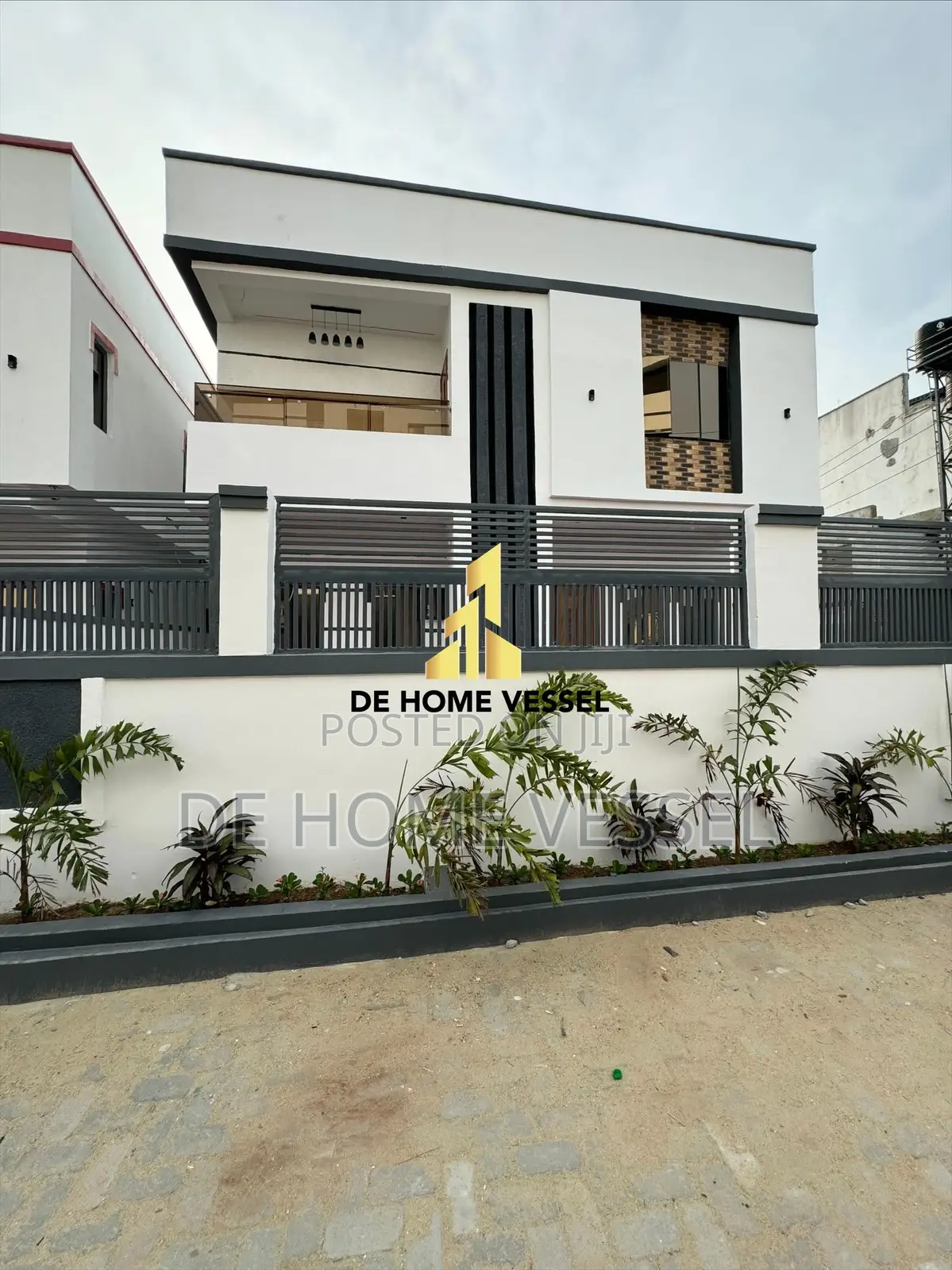 4bdrm Duplex in Ikate for sale in Ikate