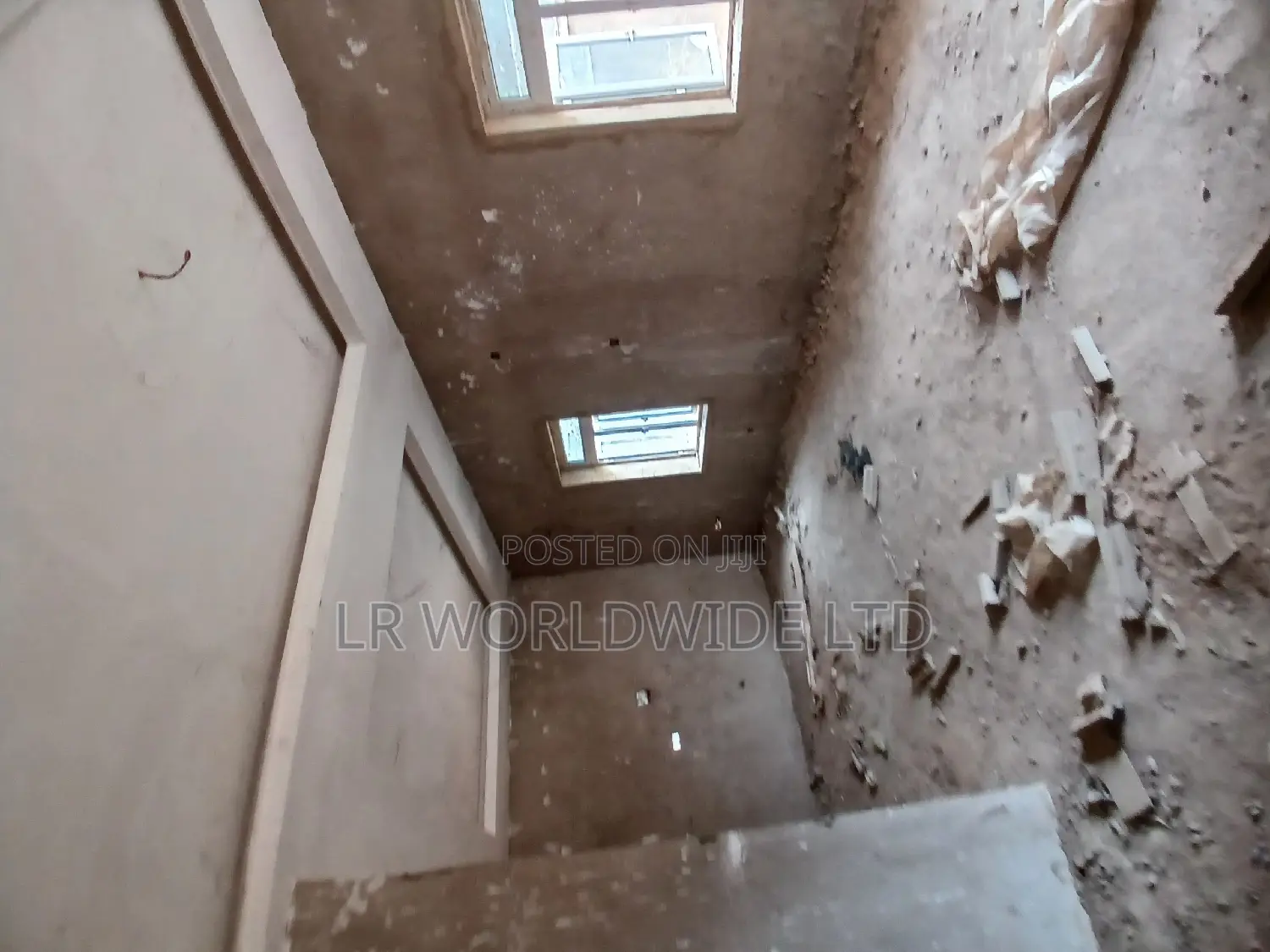 4bdrm Duplex in Lugbe District for sale in Lugbe District
